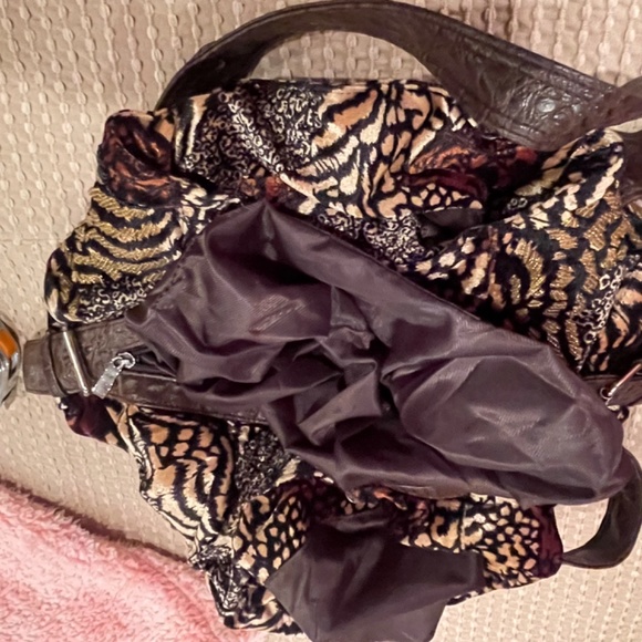 Handbag - Picture 5 of 6